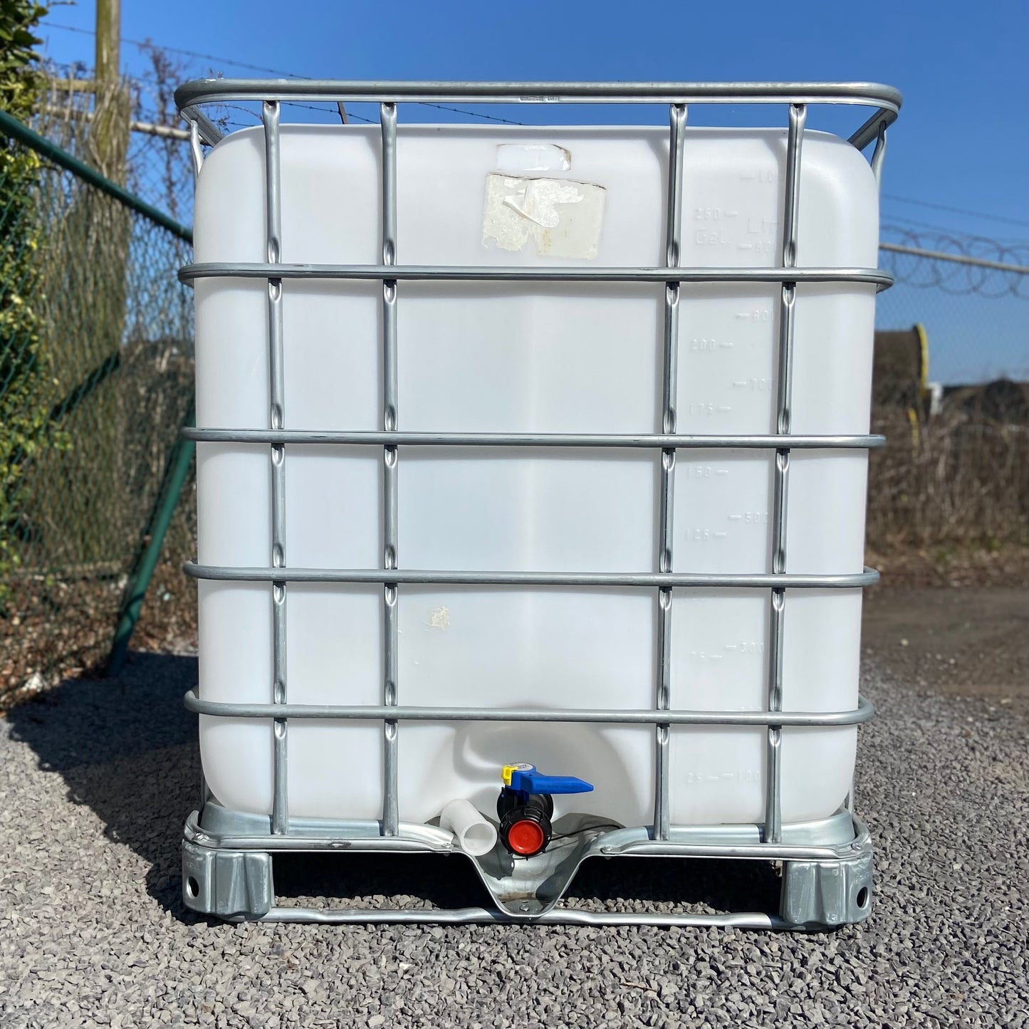 IBC- 1000L / metalen pallet